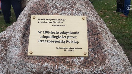 Pamiątkowy głaz z okazji 100-lecia Niepodległości odsłonięty