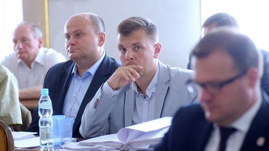 Papiery wartościowe i zarzut hipokryzji