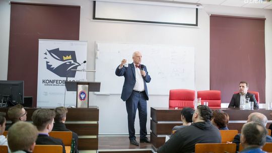 Partia KORWiN o strajku nauczycieli: wystarczy nie kraść