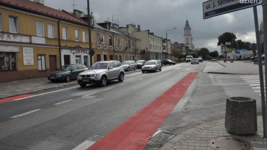 Pasy dla rowerzystów na Słowackiego