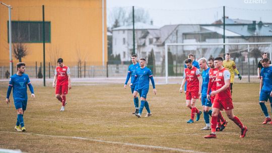 Pelikan Łowicz wykorzystał szansę i pokonał mocno osłabioną kadrowo Pilicę Białobrzegi