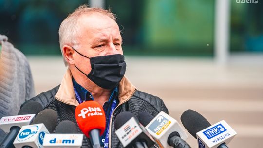 Pełnomocnik ministra zdrowia pracuje "na czarno"?