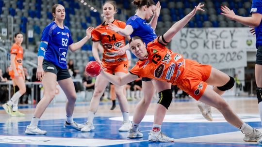 Pewna wygrana Elmas-KPS APR-u Radom w zaległym meczu