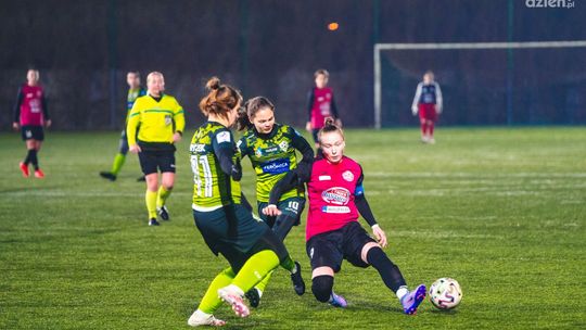 Pewne inauguracyjne zwycięstwo HydroTrucku Sportowej Czwórki Radom nad Trójką