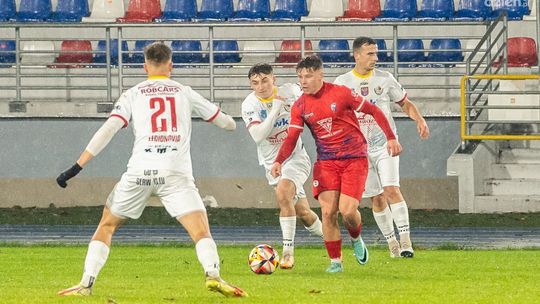 Pewny triumf Broni Radom i bardzo ważna wygrana Pilicy Białobrzegi