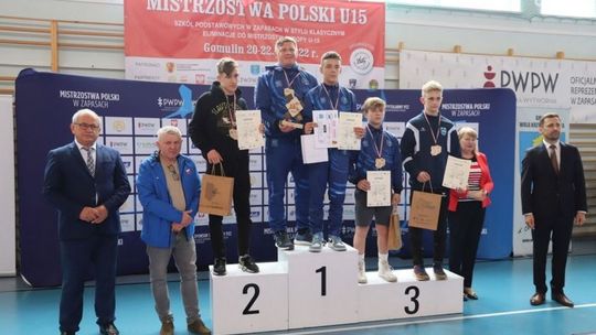 Pięć medali młodych zapaśników Olimpijczyka Radom w mistrzostwach kraju