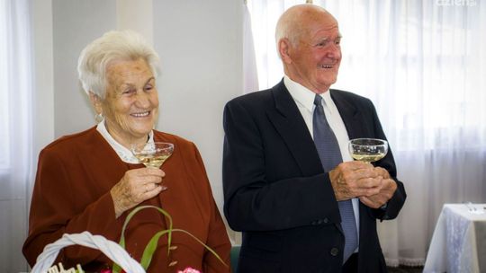 Piękny jubileusz małżonków z Jedlińska. Państwo Anna i Marian Michalscy obchodzili 72. rocznicę ślubu