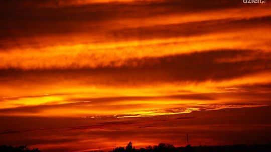 PIĘKNY ZACHÓD SŁOŃCA NAD RADOMIEM