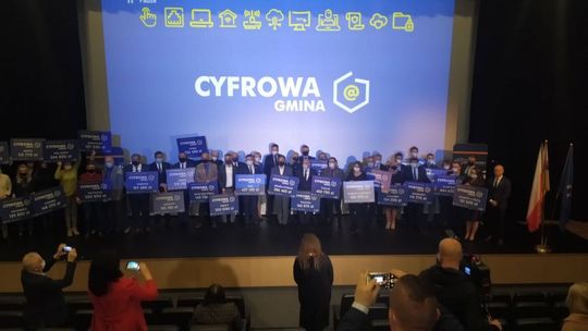 Pieniądze dla gmin w ramach programu "Cyfrowa Gmina"
