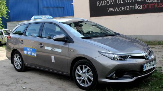 Pierwsza hybryda w Rekord Taxi