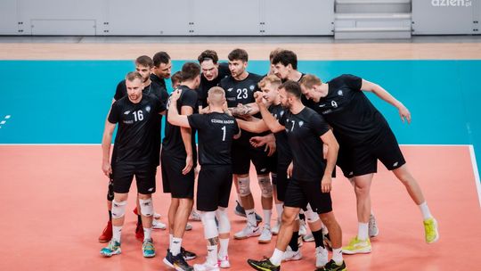 Pierwsza kolejka przełożona. Inauguracja u siebie. Terminarz Czarnych Radom na sezon 2024/25 PLS 1. Ligi