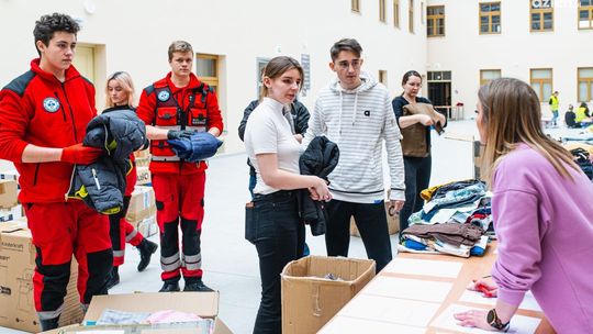 Pierwsze busy z pomocą wyjechały z Radomia