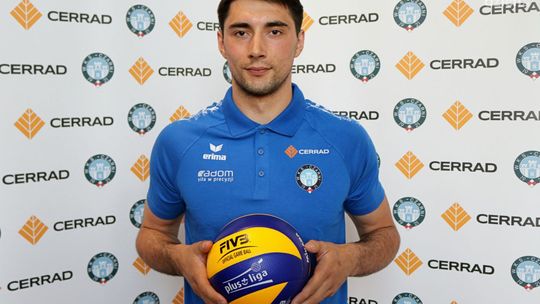 Pierwsze wzmocnienie Cerrad Czarnych