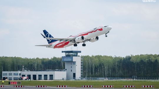 Pierwszy start samolotu z Lotniska Warszawa - Radom do Rzymu