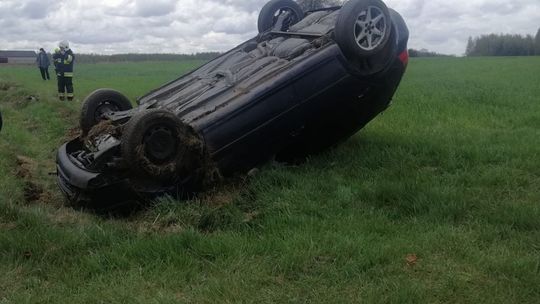 Pijany 32-latek dachował pod Stromcem. Miał trzy promile alkoholu we krwi!