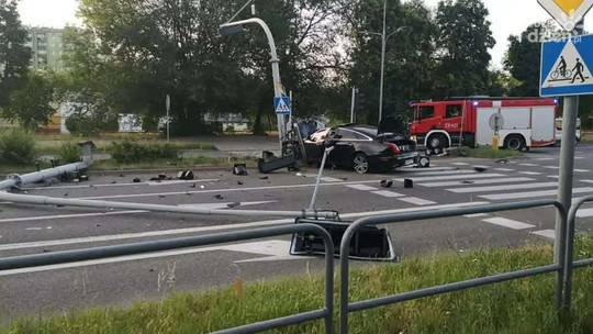 Pijany kierowca spowodował wypadek. Pasażerka trafiła do szpitala