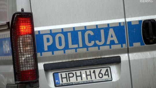 Pijany spowodował kolizję na ul. Białej i uciekł