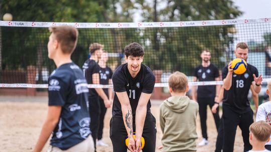 Piknik siatkarski nad zalewem na Borkach. Czarni Radom spotkali się z kibicami