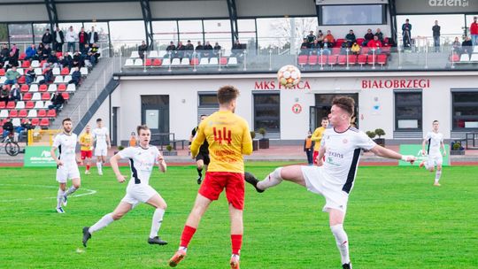 Pilica Białobrzegi grając w ósemkę doprowadziła do karnych! W nich lepsza Legia II Warszawa