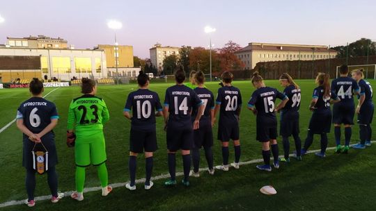 Piłkarki HydroTrucku Radom nie sprostały liderowi z Rybnika