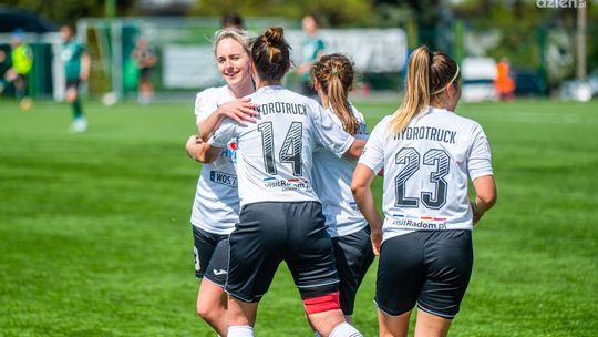 Piłkarki HydroTrucku Radom zaczęły sezon od remisu