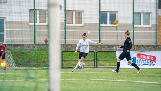 Piłkarki HydroTrucku rundę zakończą w stolicy