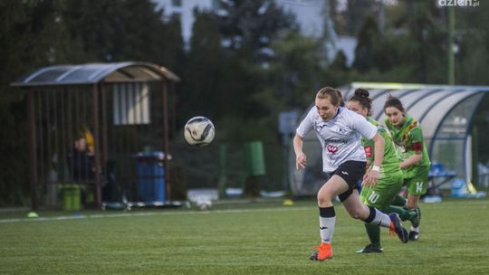 Piłkarki wygrały w grodzie Kraka