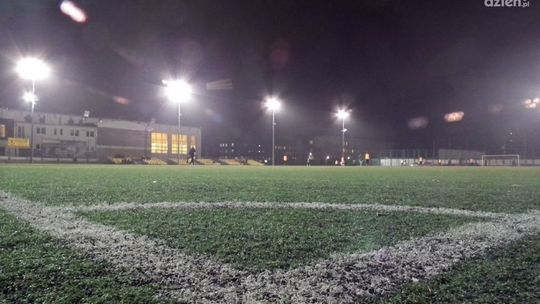 Piłkarki zagrał z Tomaszowem