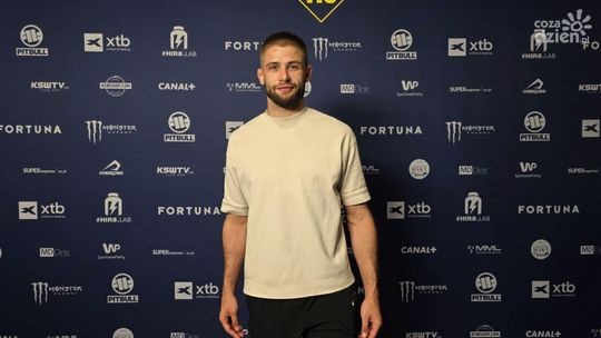 Piotr Kacprzak z kolejną wygraną w KSW. Zwyciężył w Radomiu na punkty z Slimenem Hassainim