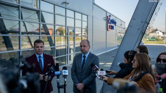 PiS apeluje do prezydenta. Prezydent odcina się od liderów PO