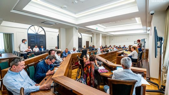 PiS. Jednomyślność za miejsce na listach