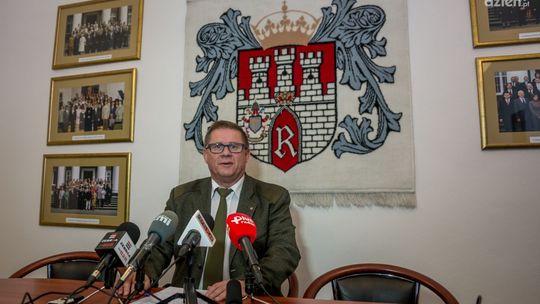 PiS murem za Wójcikiem