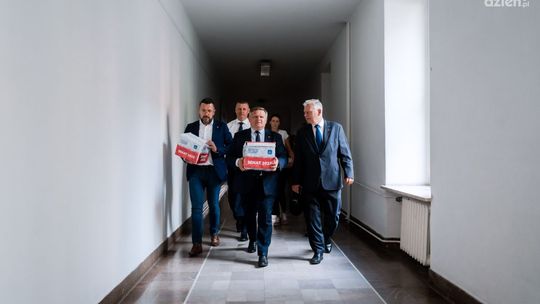 PiS zarejestrował kandydatów na senatorów