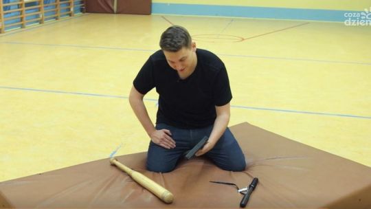 Pistolet, pałka czy bejsbol? A może WING TSUN?