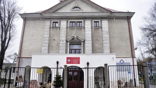 "Plastyk" do remontu - prezydent podpisał umowę