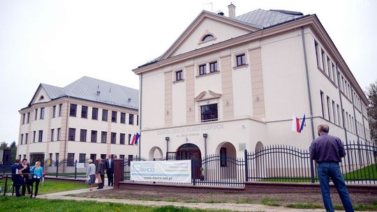 Plastyk. Magistrat komentuje sprawę boiska