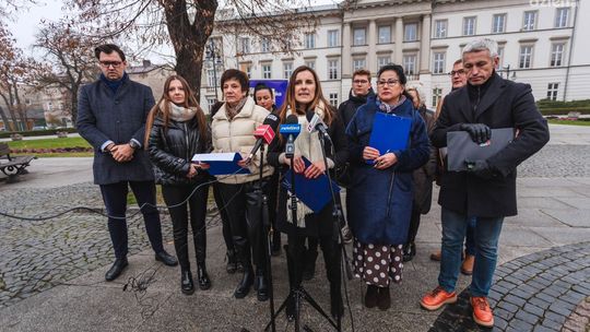 Platforma Obywatelska zbiera podpisy pod projektem in vitro