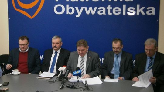 PO jest śmieszna, a PiS wyjałowione intelektualnie?