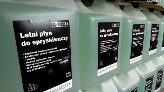 Po pijanemu ukradli płyny do spryskiwaczy