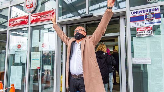 Pobicie działacza KOD. Sprawcy skazani 