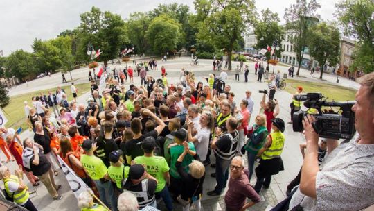 Pobicie na manifestacji. Trzy osoby zatrzymane