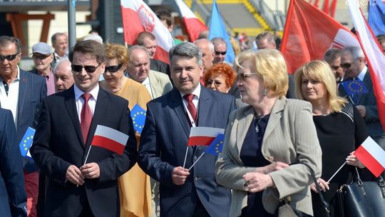 Pochód pierwszomajowy na ulicach Radomia