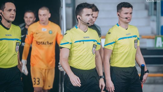 Początkowo Marciniak, w końcu Krasny. Znamy arbitra meczu Radomiaka Radom z Wartą