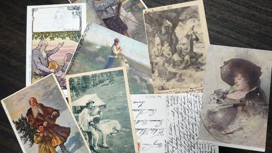 Pocztówki na wystawie