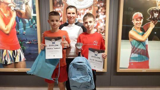 Podwójny triumf młodych tenisistów Akademii Tenisowej Masters Radom