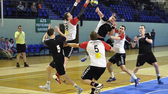 Podział punktów w meczu AZS UT-H