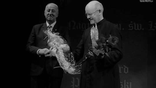 Pogrzeb ks. prałata Edwarda Poniewierskiego