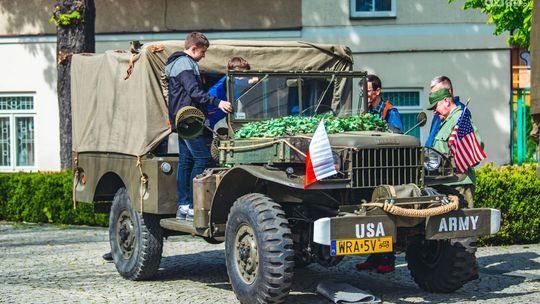 Pojazdy i motocykle z czasów II wojny światowej w Radomiu