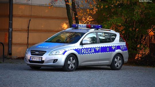 Policja apeluje na ulicach miast