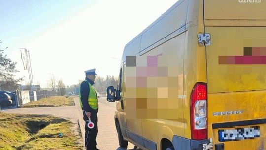 Policja zatrzymała dwóch nietrzeźwych kurierów